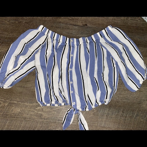 Off the shoulder blouse - Picture 1 of 5